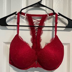 Victoria's secret 34DD Red lacey very sexy push up bra